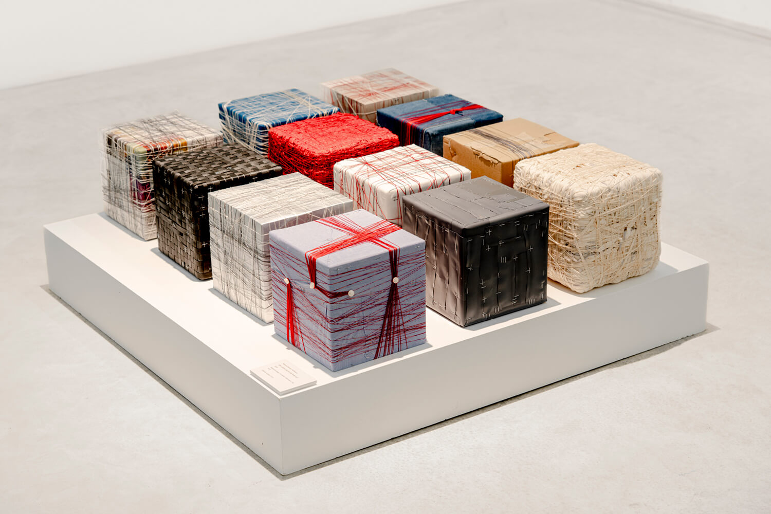 KlimaKriseKunst, Ausstellung mit Fadenarbeit von Melanie Becker-Hoffmann